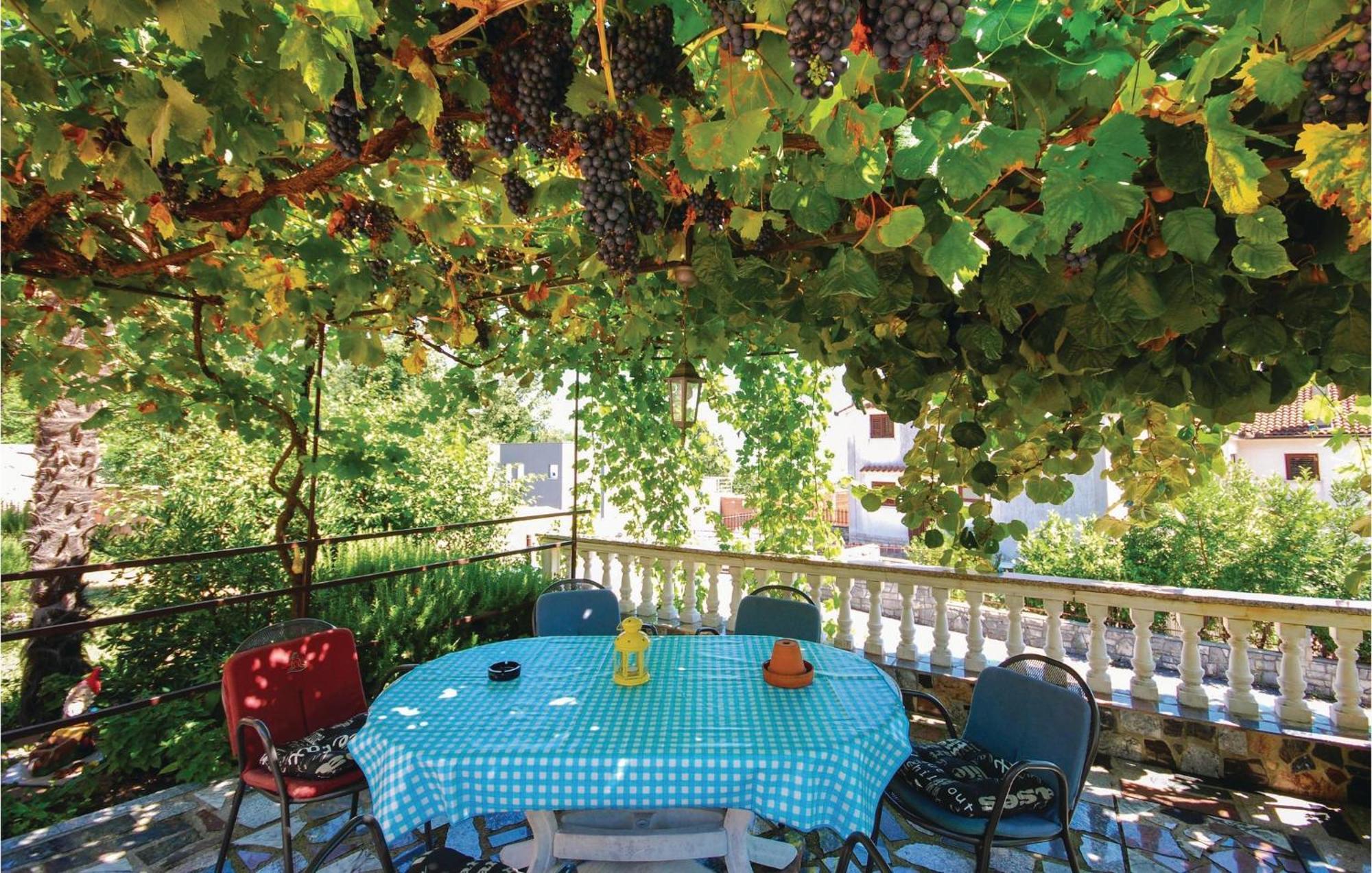 Beautiful Apartment In Lovran With Wifi Exterior photo